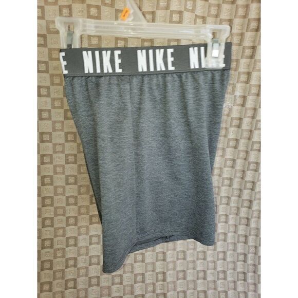 Nike Girls' Dry Trophy 6" Shorts Athletic Activewear Medium NWOT - Picture 5 of 7